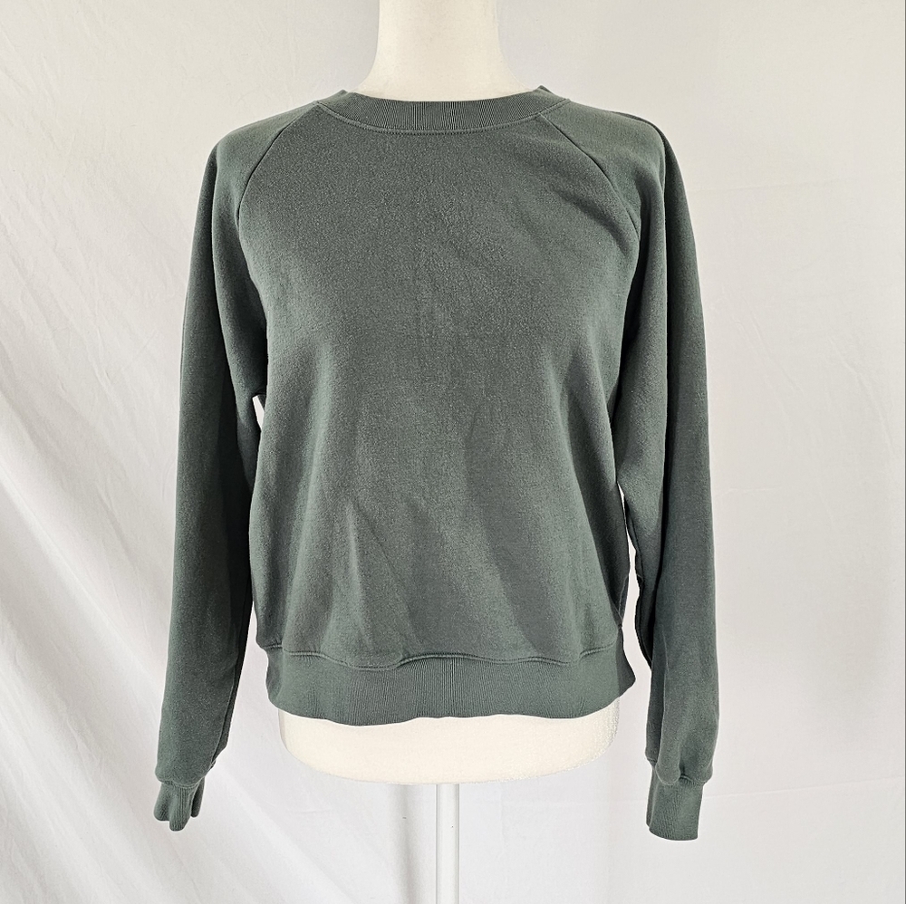 GAP Stone Wash Sage Green Crew Neck Sweatshirt Medium